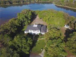 This compares to florida real estate data, which this week shows a total number of listing properties as 172,280 with a median listing price of. Homes In Inverness Fl Real Estate For Sale In Inverness Florida Homes For Sale Sherri C Parker Assoc Realtors