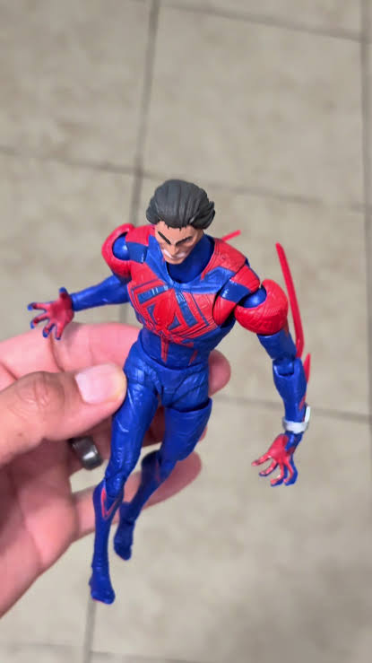 Mua bán (NEW) CT TOYS SPIDER MAN 2099 BL