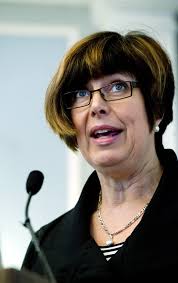 Långa köer till sjukhustandvården