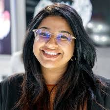 Michelle Grabau's Instagram, Twitter & Facebook