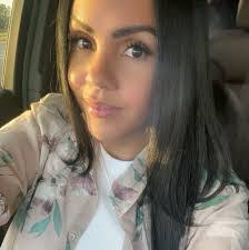 Leandra Hernandez's Instagram, Twitter & Facebook