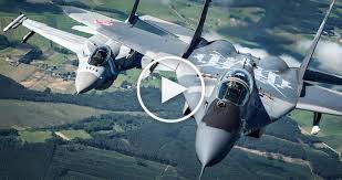 It's an ultimate dogfight between f16 and f18 inducing navy frigates. Real Dogfight Videos Of F 16 Vs Mig 29 Viper Vs Fulcrum