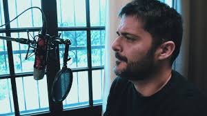 Miquel Abras: «Penso que buscant la felicitat absoluta també pots acabar  perdent-la»