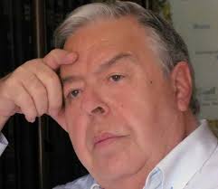 Fallece el escritor, periodista y fundador de 'La Cuestión' Francisco  Carrillo Mora