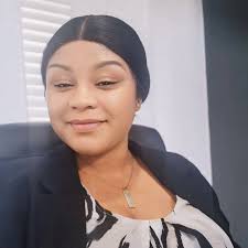 Thank you Kleo Sincere for my flowers & chocolate covered 🍓 (mama luvs u)  I ate them before I could take a 📸 #bigbackenergy Thank my mother Charlene Ansley  White for my