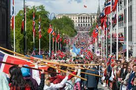 This picture is taken from the celebration in oslo today (with my mobile). 17 Mai I Oslo Photos Facebook