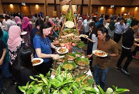 Hadis ini menunjukkan tentang larangan membazir air ketika berwuduk. Bulan Mulia Jadi Bulan Pembaziran Astro Awani