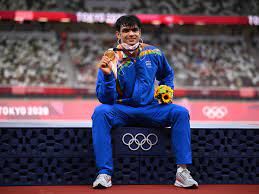 Despite being inundated with accolades for winning india's first olympic gold medal in athletics, javelin thrower neeraj chopra didn't forget to call his coach to express gratitude. L V0g E7phgtzm
