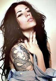 Deadfix Girl With The Dragon Girl Arm Tattoos Dragon Sleeve Tattoos Girl Tattoos