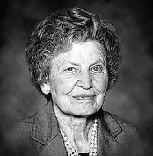 Mae Freeman's Instagram, Twitter & Facebook