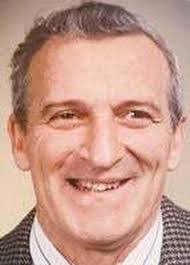 Mike Auer's Instagram, Twitter & Facebook