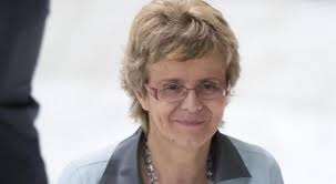 Подтвержден адрес электронной почты в домене cortecostituzionale.it. Elena Cattaneo La Senatrice A Vita Una Donna Al Colle Ma Eletta Perche Brava Non Per Il Genere
