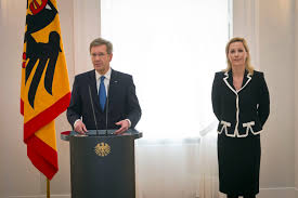German president christian wulff announces his resignation, after prosecutors called for his immunity to be lifted over corruption allegations. Www Bundespraesident De Der Bundesprasident Speeches Resignation Of Federal President Christian Wulff
