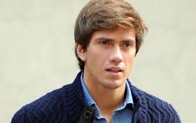 Luigi berlusconi, terzogenito di silvio berlusconi e veronica lario, è diventato per la prima volta papà e il nome del tredicesimo nipote è un omaggio al nonno. Luigi Berlusconi Presenta La Fidanzata Caffeina Magazine