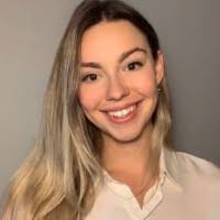 Emily Kamin's Instagram, Twitter & Facebook