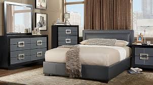 Coralayne upholstered bedroom set allures with the glitz and glam befitting silver screen queens. Black Sofia Vergara Bedroom Collection Bob Doyle Home Inspiration Rooms To Go Sofia Vergara Bedroom Collection