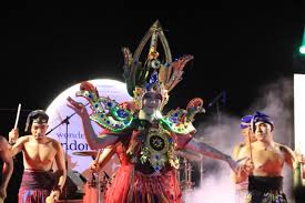 Seni tari memiliki unsur yang membangun sebuah gerakan tubuh tercipta dengan sangat indah. Provinsi Ntb Festival Bau Nyale Lahirkan Spirit Baru Untuk Ntb Ramah Dan Berkah