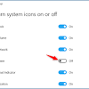 Ada dua pilihan ukuran taskbar yang bisa anda. 1