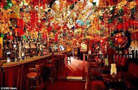 Jun 25, 2021 · a pub is recreating christmas for customers who missed out due to covid restrictions last year. 10 Christmas Deco For Pubs And Restaurants Ideas Christmas Deco Pubs And Restaurants Christmas