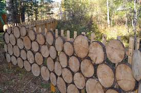 из чего можно сделать забор на даче своими руками Zabor Iz Dereva Svoimi Rukami Reshetka Zhalyuzi Video Instrukciya Po Stroitelstvu Kak Sdelat Postroit Dekorativnyj Kirpichnyj Zabor Zabor Sadovye Ograzhdeniya