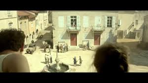Principaux acteurs de la folle histoire de max et léon. Box Office La Folle Histoire De Max Et Leon Detrone Doctor Strange Lci
