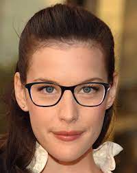 At specscart, we have hundreds of frames that are just perfect for your petite profile. Best Glasses For Narrow Faces 2021 Petiteglasses Com