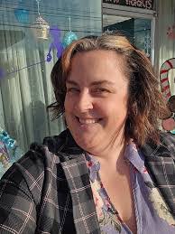 Linda Schimpf's Instagram, Twitter & Facebook