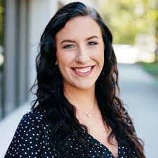 Rachel Shultz (@RayBooski)