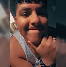 Arnold Gonzales (@itsarlygold) • Facebook