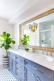 All modern bathroom vanity ideas introduce a wealth of choices, with modern floating bathroom vanity options in white color. Interior Design Ideas Traditional Bathroom Traditional Bathroom Vanity Updated Traditional Bathroom