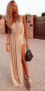 Whether the wedding is taking place at a stunning seaside venue or in a romantic garden setting, read on for the best summer wedding guest outfits for every dress code, style, and budget. Destination Wedding Guest Outfit Cheap Online