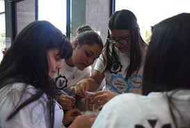 UCR: Acción Social promociona la tecnología entre colegialas - SURCOS  Digital