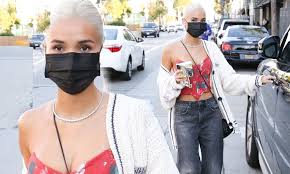 Before joining the av industry, mia melano worked as a waitress in a restaurant in. Pia Mia Supports Fellow Pop Star Taylor Swift By Rocking A Folklore Cardigan During Outing