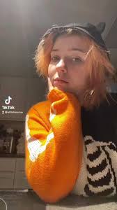 am I photogenic? I think they are average