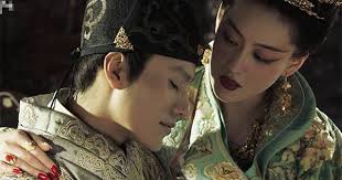 Hoạn quan cả gan “cắm sừng” hoàng đế, gian díu với hoàng hậu