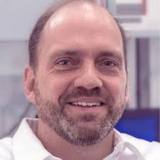 Haiyin Sun: The 2025 SPIE Rudolf and Hilda Kingslake Award in Optical  Design