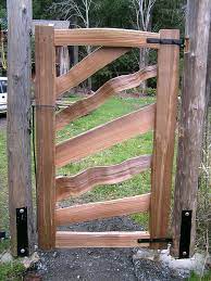 21 Great Garden Gate Ideas Diy Crafts Blog Wooden Garden Gate Garden Gates Garden Gates And Fencing