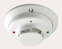 Any smoke detector is better than none, as these invaluable devices can save your life. Top 5 Best Smoke Detector Alarms For Indian Homes Home Security Gadgets News Bugz