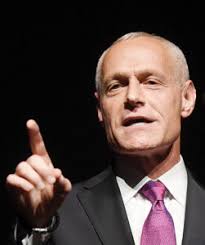 Tiger outburst leads to split with Muscatine