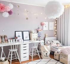 Sebagai langkah terakhir untuk dekor kamar minimalis, kamu juga bisa memasang tirai. 10 Inspirasi Lampu Tumblr Sulap Kamarmu Jadi Luar Biasa