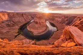 It can be accessed from state route 24 via 30 miles (48 km) of graded dirt road, or from green river via 47 miles (76 km) of dirt road. Official Horseshoe Bend Information City Of Page