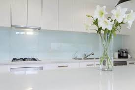 Here's 10 fabulous updates you can do for under $100 (some for free) to spice up your kitchen and make make it fit your style. The Best Glass Splashback Colours For A White Kitchen Economy Glass