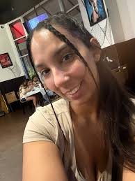 If any of my clients has any photos of themselves from whenever I've done  your hair plsss comment a photo in the comments so I can showcase and post 