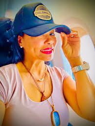 Me encanta mi nueva gorra de Colombia, que tú crees me queda bien ?