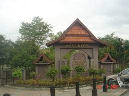 Tijdens uw bezoek aan shah alam zult u zich snel thuisvoelen in laman green the boutique hotel, dankzij de hoge kwaliteit en de goede service. Laman Budaya Shah Alam This Is The Cultural Centre Laman B Flickr