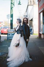 Resultado De Imagen Para Rock And Roll Wedding Dresses Rock N Roll Wedding Dresses Edgy Wedding Punk Wedding Dresses