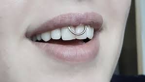 Can you get a smiley piercing on your frenulum? Smiley Piercing 50 Image Ideas Jewelry Pros Cons Design Care Right Piercing