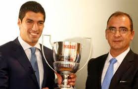 1 continua ligue 2 bkt: Luis Suarez Recebe Trofeu Pichichi Conmebol