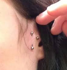 Surface Tragus Piercing Surface Piercing Tragus Surfacepiercing Facial Facialpiercing Curved Barbell Curvedbarb Piercings Behind Ear Tattoo Piercing