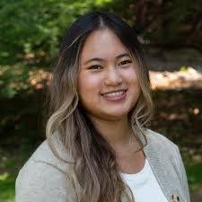 Jenny Vang's Instagram, Twitter & Facebook